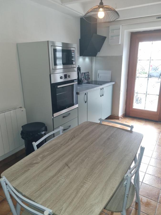 Jolie Petite Maison Dans Village Fortifie Brigueuil Εξωτερικό φωτογραφία