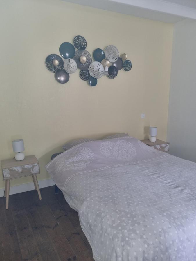 Jolie Petite Maison Dans Village Fortifie Brigueuil Εξωτερικό φωτογραφία